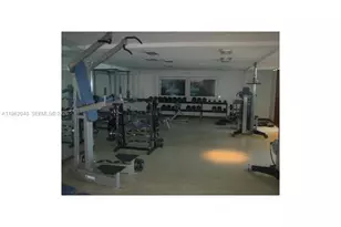 325 S Biscayne Blvd, Miami, FL 33131 - Photo 37