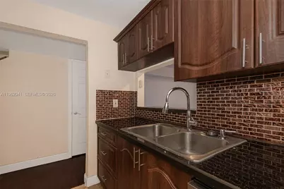 270 NW 107th Ave #208, Miami, FL 33172 - Photo 11