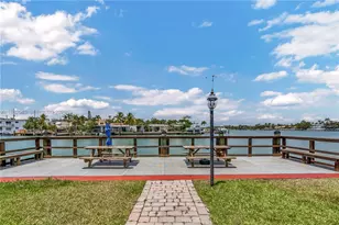 8550 Byron Ave, Miami Beach, FL 33141 - Photo 17