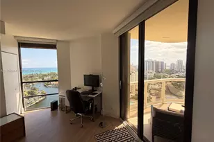 20191 E Country Club Dr, Aventura, FL 33180 - Photo 27