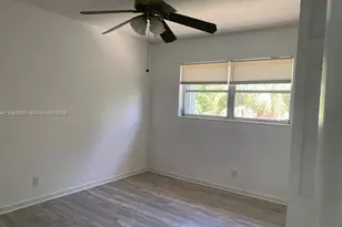 637 NE 6th Ct, Boynton Beach, FL 33435 - Photo 7