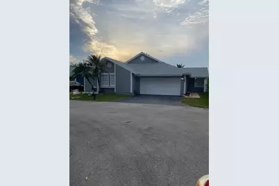 10304 SW 139th Pl, Miami, FL 33186 - Photo 3