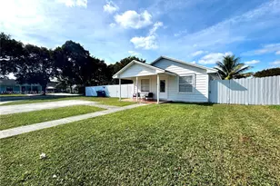 22736 SW 114th Pl, Miami, FL 33170 - Photo 3