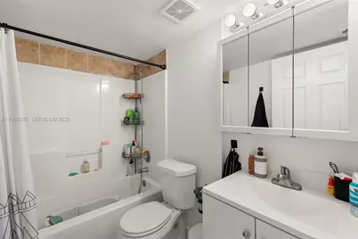 3660 N 56th Ave #602, Hollywood, FL 33021 - Photo 17