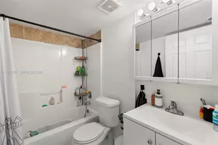 3660 N 56th Ave, Hollywood, FL 33021 - Photo 17