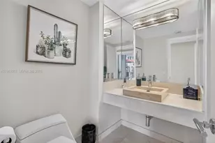 2000 Island Blvd, Aventura, FL 33160 - Photo 21