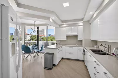 2000 Island Blvd #401, Aventura, FL 33160 - Photo 11