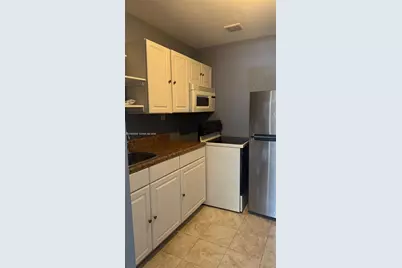 17200 NW 51st Pl #C, Miami Gardens, FL 33055 - Photo 3