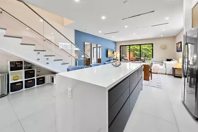 325 SW 16th St #A, Fort Lauderdale, FL 33315 - Photo 5