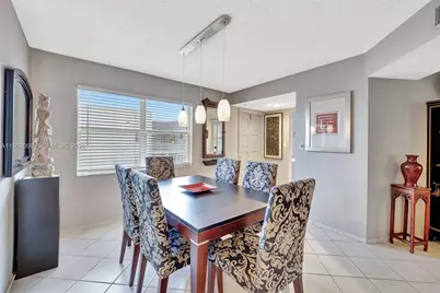 4000 NW 44th Ave #405, Lauderdale Lakes, FL 33319 - Photo 9