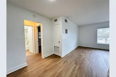 2822 Van Buren St #201, Hollywood, FL 33020 - Photo 9