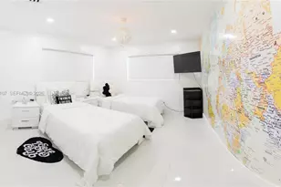 1851 NW 22nd Pl, Miami, FL 33125 - Photo 27