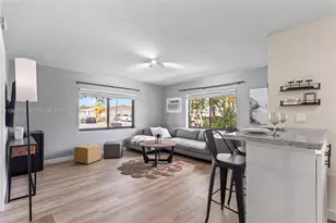 715 NE 6th St, Hallandale Beach, FL 33009 - Photo 3