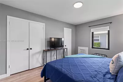 715 NE 6th St #1, Hallandale Beach, FL 33009 - Photo 11