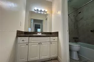 1008 NW 45th Ave, Miami, FL 33126 - Photo 9