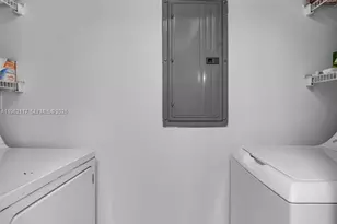 2000 N Bayshore Dr, Miami, FL 33137 - Photo 25