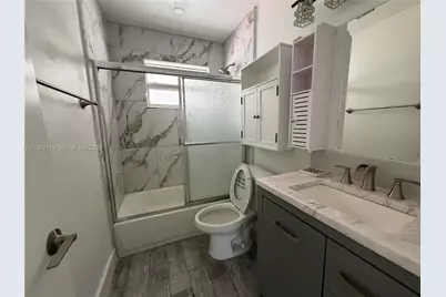 7950 NW 10th St, Pembroke Pines, FL 33024 - Photo 9