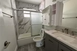 7950 NW 10th St, Pembroke Pines, FL 33024 - Photo 9