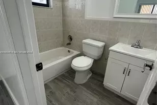 10803 SW 5th St, Sweetwater, FL 33174 - Photo 13