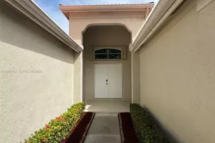 4273 Fox Ridge Dr, Weston, FL 33331 - Photo 5