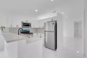 16907 SW 142nd Pl, Miami, FL 33177 - Photo 9