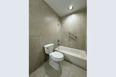 2640 NE 8th Ave #15, Wilton Manors, FL 33334 - Photo 13