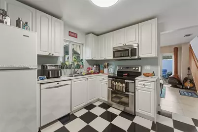 235 SW 159th Way, Sunrise, FL 33326 - Photo 9