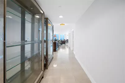 6365 Collins Ave #1901, Miami Beach, FL 33141 - Photo 19