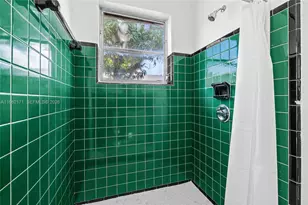 201 S Biscayne River Dr, Miami, FL 33169 - Photo 47