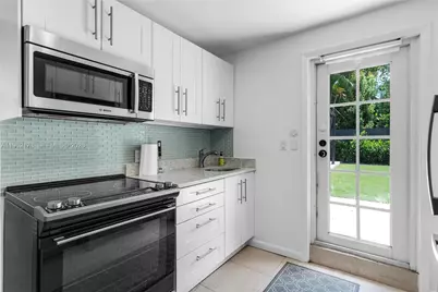 1826 Fairhaven Pl, Miami, FL 33133 - Photo 37