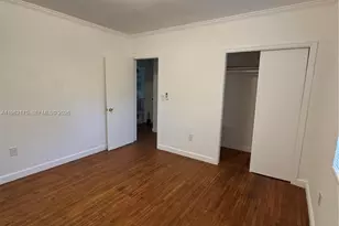 300 Mendoza Ave, Coral Gables, FL 33134 - Photo 7