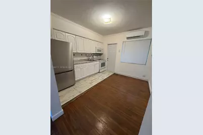 300 Mendoza Ave #2, Coral Gables, FL 33134 - Photo 3