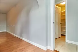 25 NE 12th St, Fort Lauderdale, FL 33304 - Photo 23