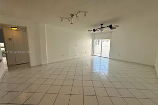 7832 Collins Ave, Miami Beach, FL 33141 - Photo 3