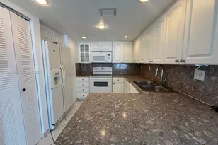 7832 Collins Ave, Miami Beach, FL 33141 - Photo 13