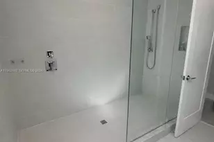 10565 NW 64th Way, Doral, FL 33178 - Photo 21