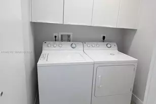 10565 NW 64th Way, Doral, FL 33178 - Photo 23