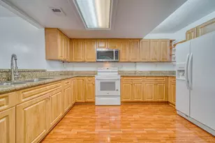 840 SW 105th Ave, Miami, FL 33174 - Photo 5