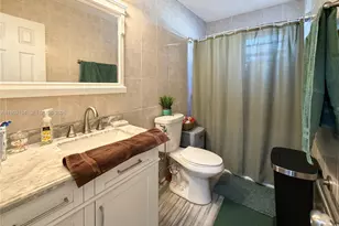 8891 SW 28th St, Miami, FL 33165 - Photo 19