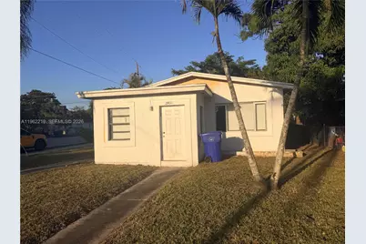 2431 NW 9th St, Fort Lauderdale, FL 33311 - Photo 1