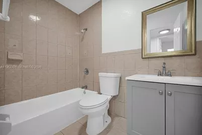 6945 SW 7th St, Margate, FL 33068 - Photo 17