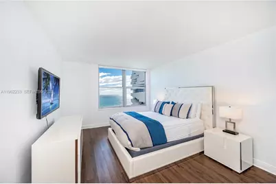 2899 Collins Ave #1505, Miami Beach, FL 33140 - Photo 15