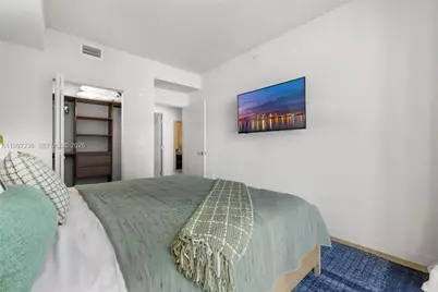 11 NE 6th St #1611, Miami, FL 33132 - Photo 15