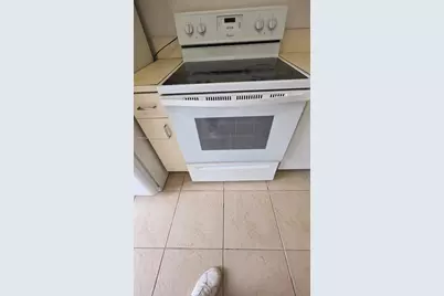 148 SW 15th Rd #148, Homestead, FL 33030 - Photo 11