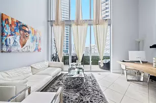 1050 Brickell Ave, Miami, FL 33131 - Photo 9