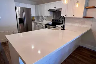 2551 W 64th Pl, Hialeah, FL 33016 - Photo 7