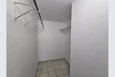 8011 W 6th Ave #I, Hialeah, FL 33014 - Photo 7
