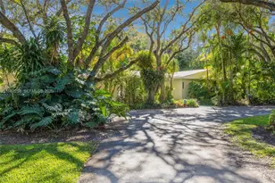 6630 SW 102nd St, Pinecrest, FL 33156 - Photo 1