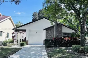 2560 Calamondin Cir, Coconut Creek, FL 33063 - Photo 3