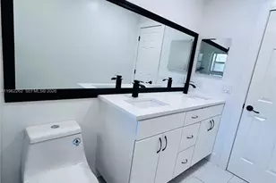 2560 Calamondin Cir, Coconut Creek, FL 33063 - Photo 27